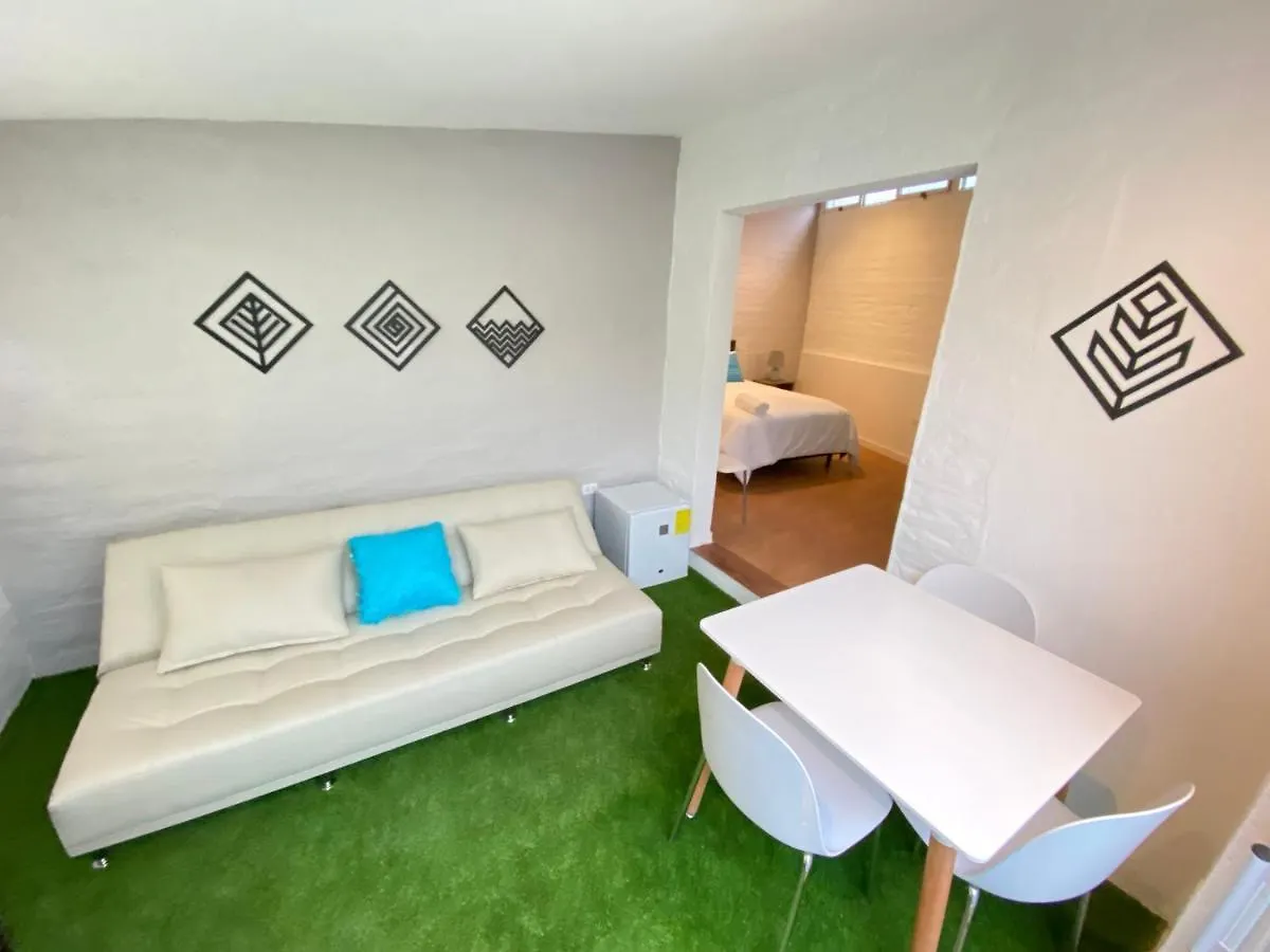** Inn Springhills Quito Airport Hotel Tababela Ecuador