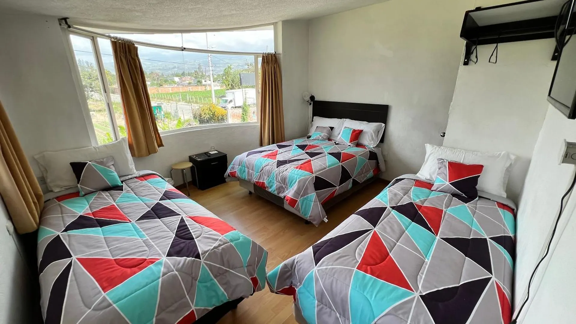 Springhills Quito Airport Hotel Tababela Inn